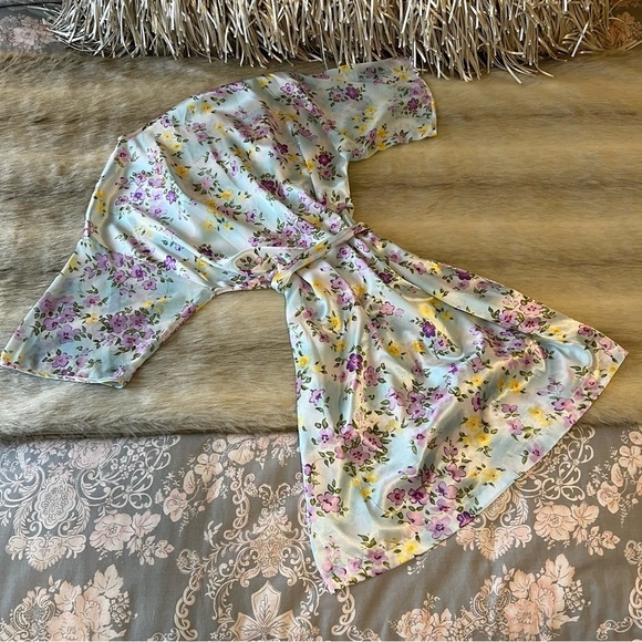 Vintage-Inspired Blue and Purple Chemise with Ruffled Details - Picture 7 of 13